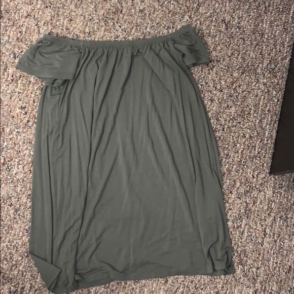 Forever21 Off the Shoulder Dress - Picture 2 of 3